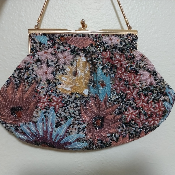 ***$OLD***Vintage Glass Beaded KissLock Handbag - Picture 17 of 17